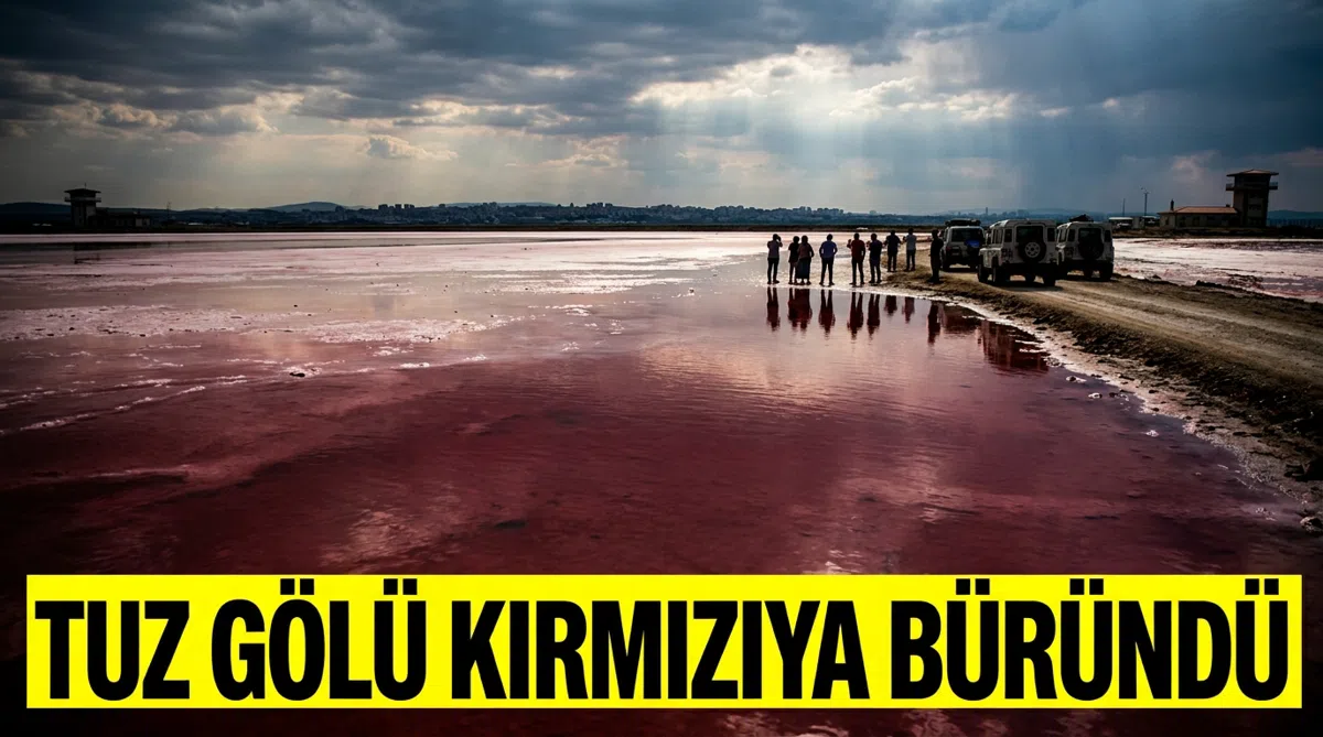 Tuz Gölü kırmızıya büründü
